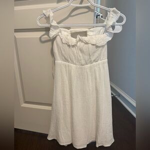 Princess Polly white mini dress 
Size US2